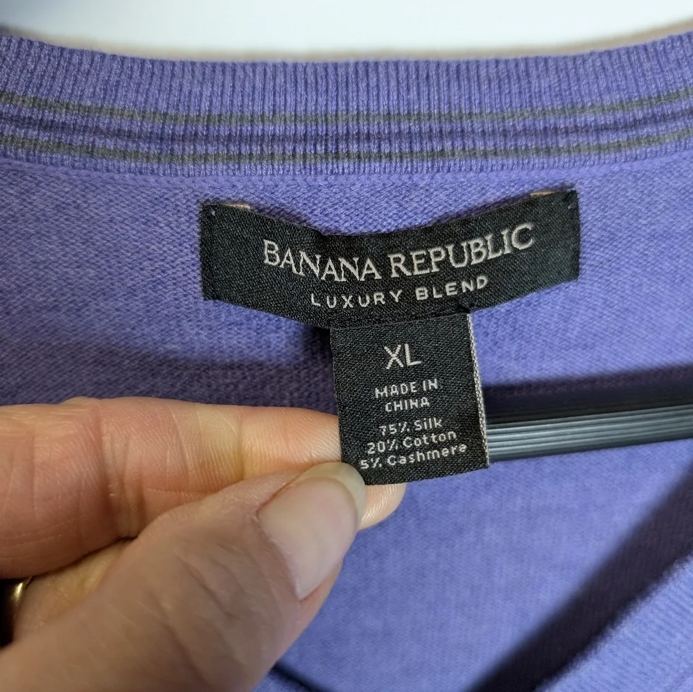 Banana Republic Luxury Blend Silk Cotton Cashmere V—neck Sweater XL Light Purple